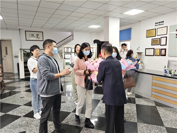 20 year old customers visit with gratitude (4)